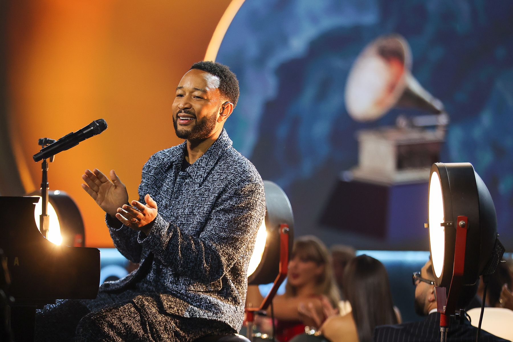 John Legend concert. Photo by Seattle event photographer Mat Hayward
